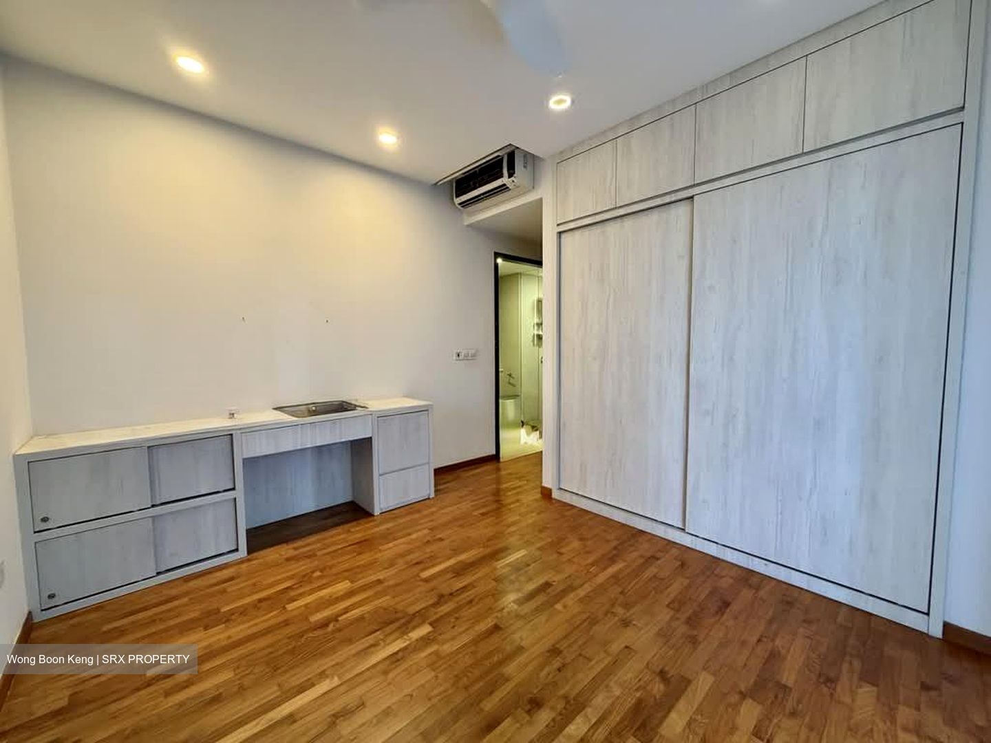 Sims Urban Oasis (D14), Condominium #576534461